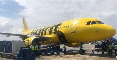 Spirit Airlines allows up to five checked bags 40 pounds or less and 62 linear inches or less for the standard bag fee. Luggage larger or heavier incurs an additional overweight or...